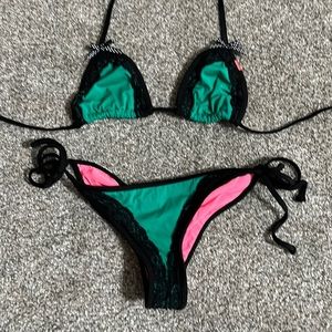 Green and Black Lace Bow Scrunch Butt Bikini Medium
